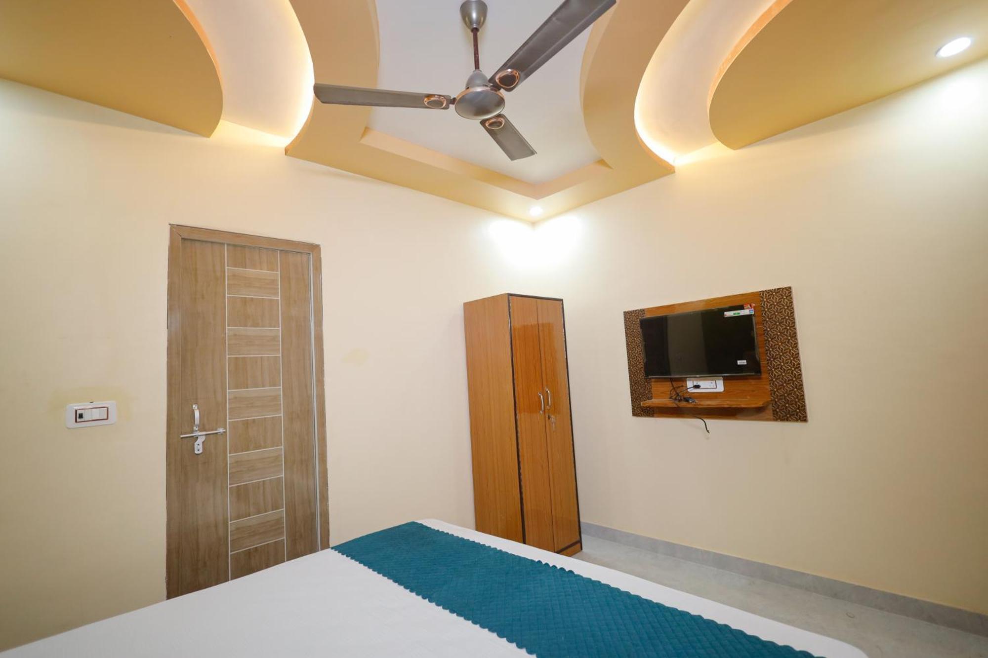 Kiran Residency Near Vishwanath Temple Hotel Varanasi Exterior photo