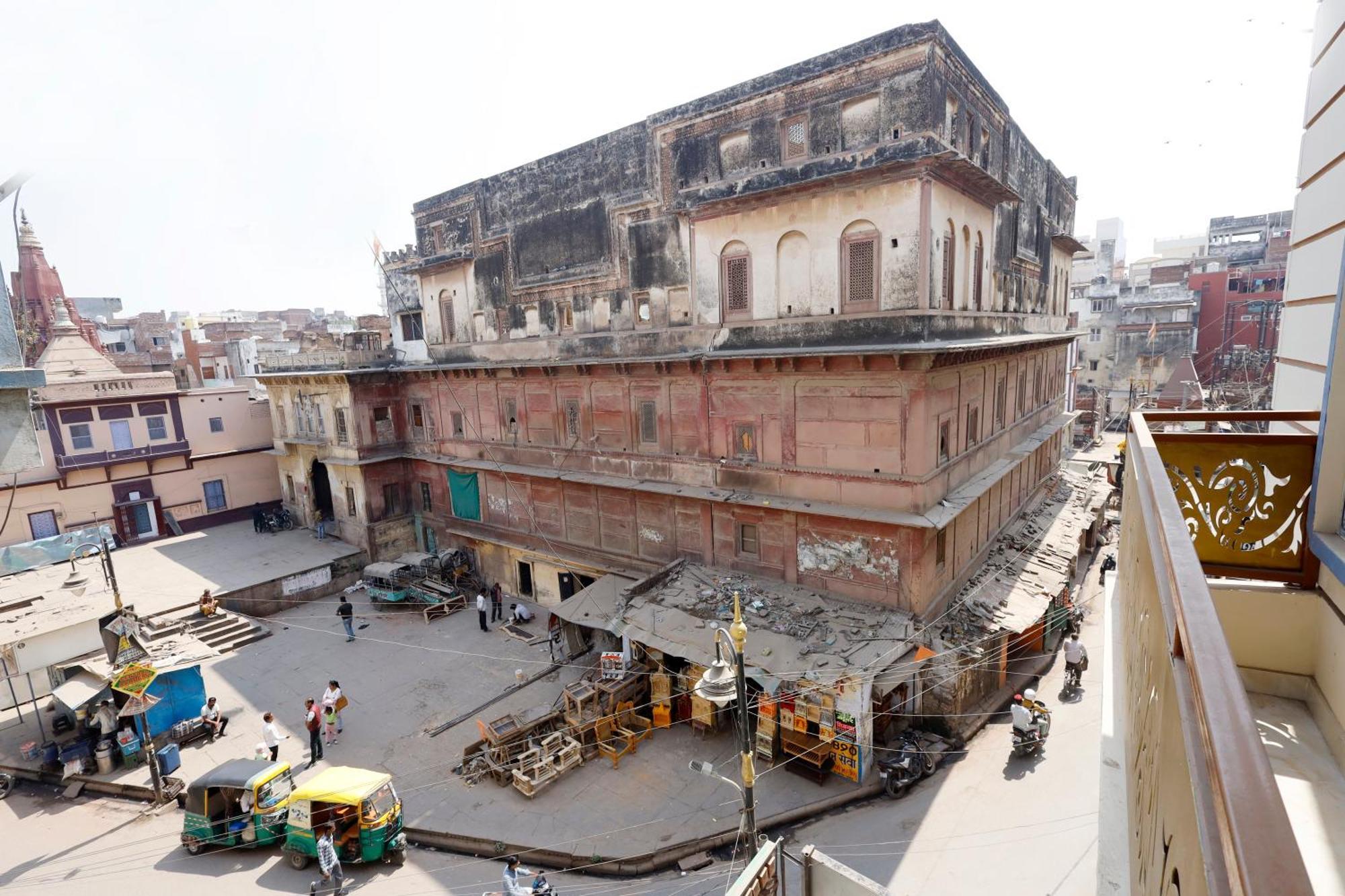 Kiran Residency Near Vishwanath Temple Hotel Varanasi Exterior photo